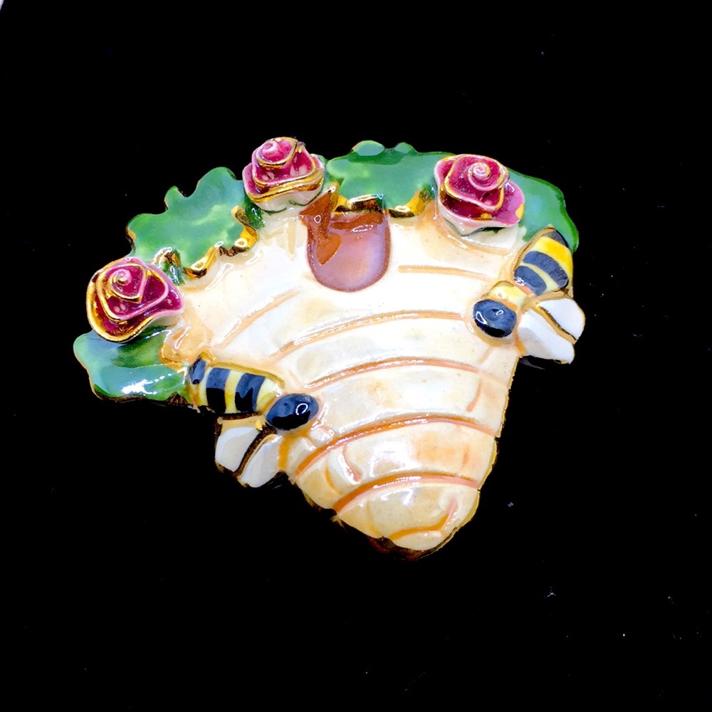 Hand Painted Ceramic 🐝 Hive Brooch